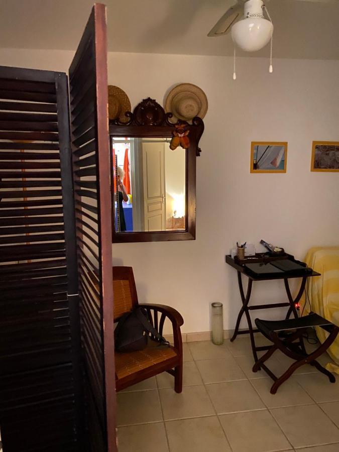 Les Hibiscus Apartment แซ็งต์-ลูซ ภายนอก รูปภาพ