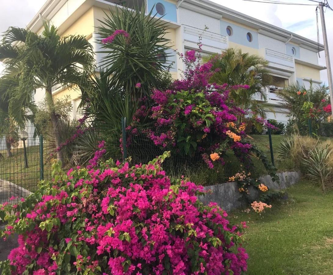 Les Hibiscus Apartment แซ็งต์-ลูซ ภายนอก รูปภาพ